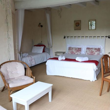 Chambres D'Hotes Du Noisillet Cinais Eksteriør bilde